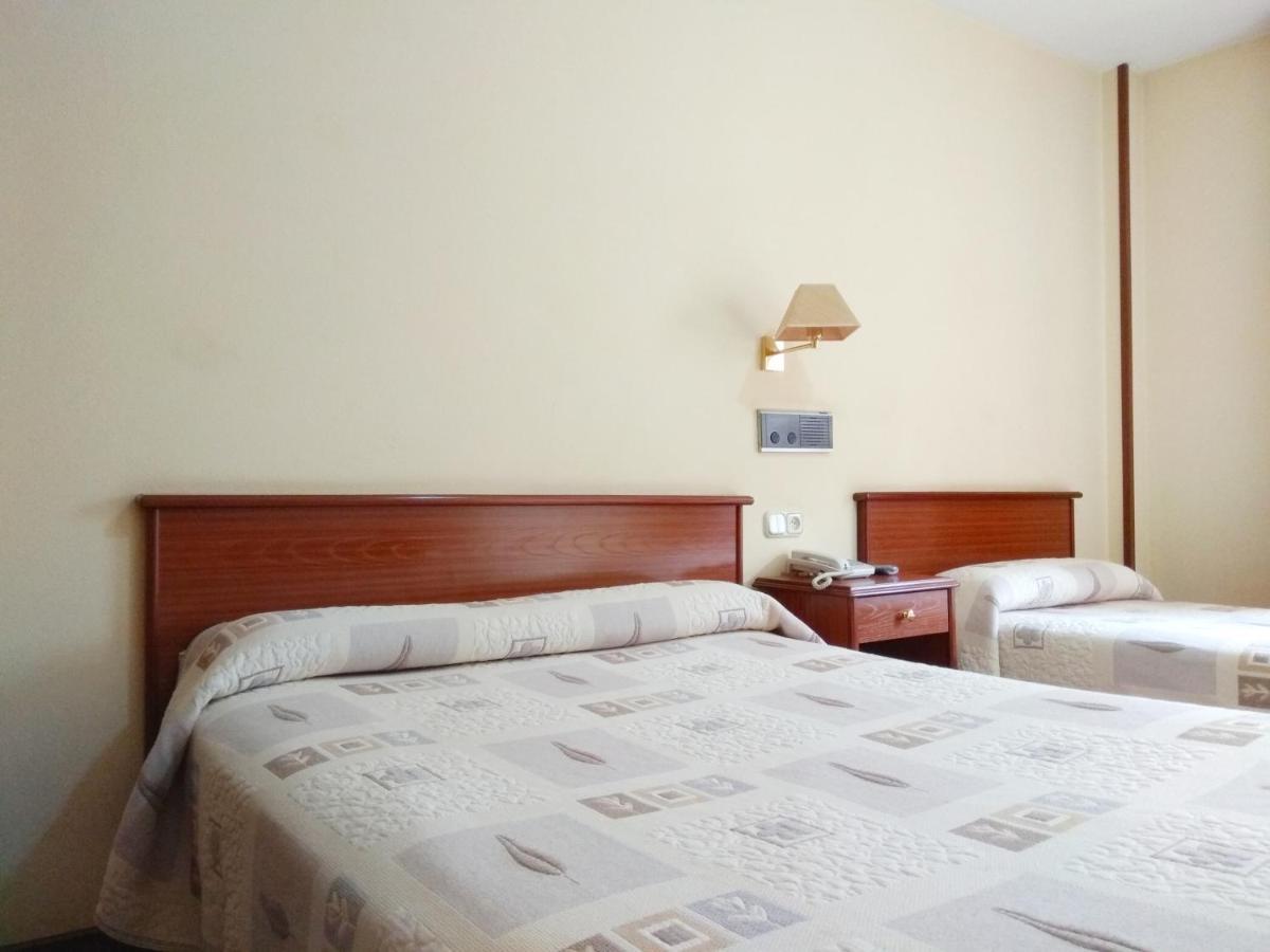 סנטיאגו דה קומפוסטלה Hotel Capital De Galicia מראה חיצוני תמונה