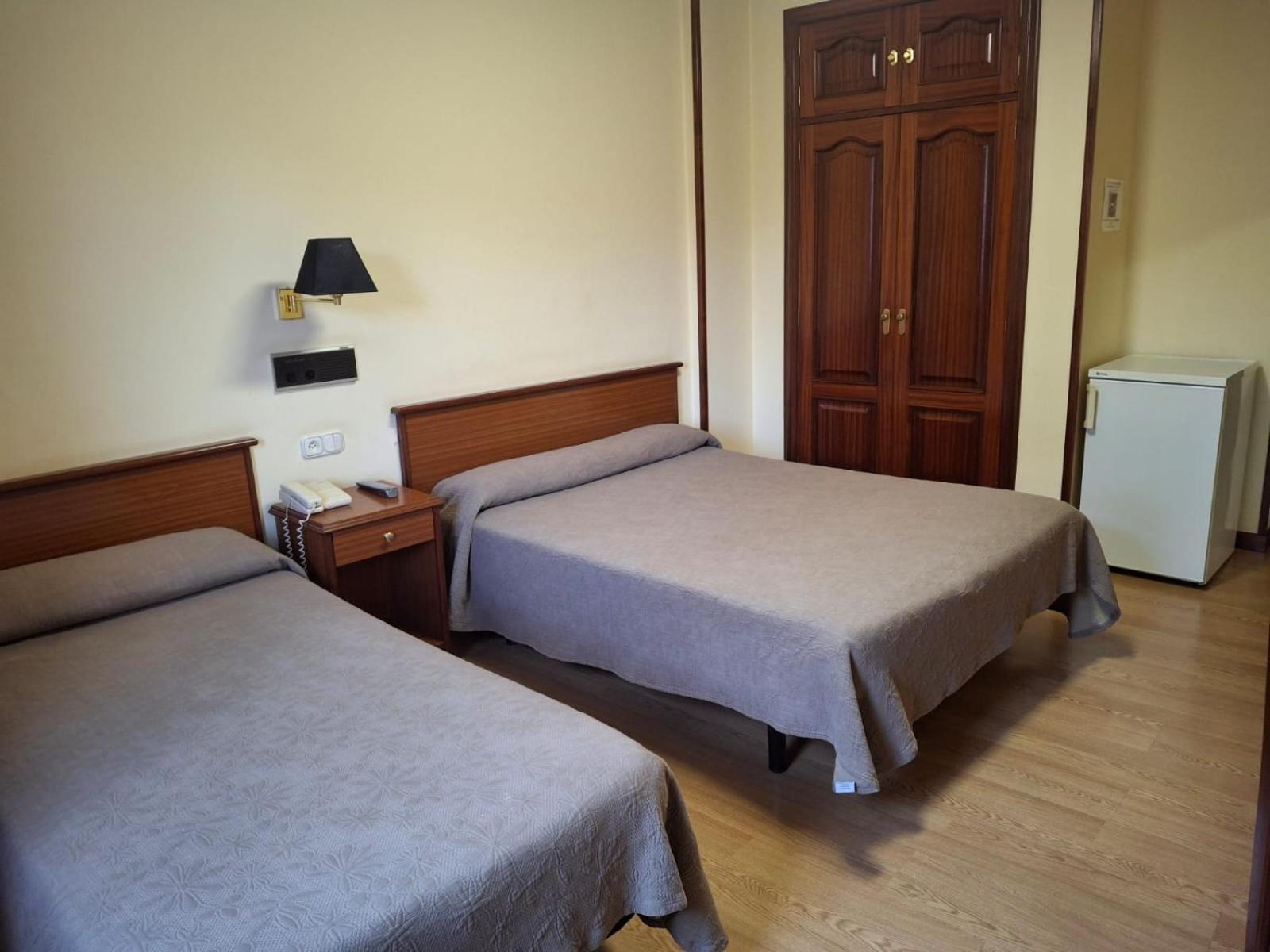סנטיאגו דה קומפוסטלה Hotel Capital De Galicia מראה חיצוני תמונה