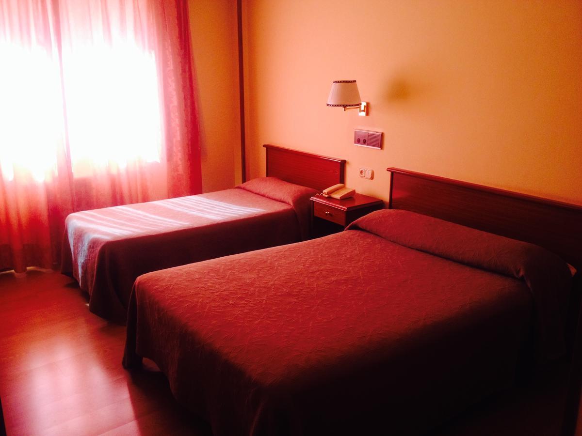 סנטיאגו דה קומפוסטלה Hotel Capital De Galicia מראה חיצוני תמונה