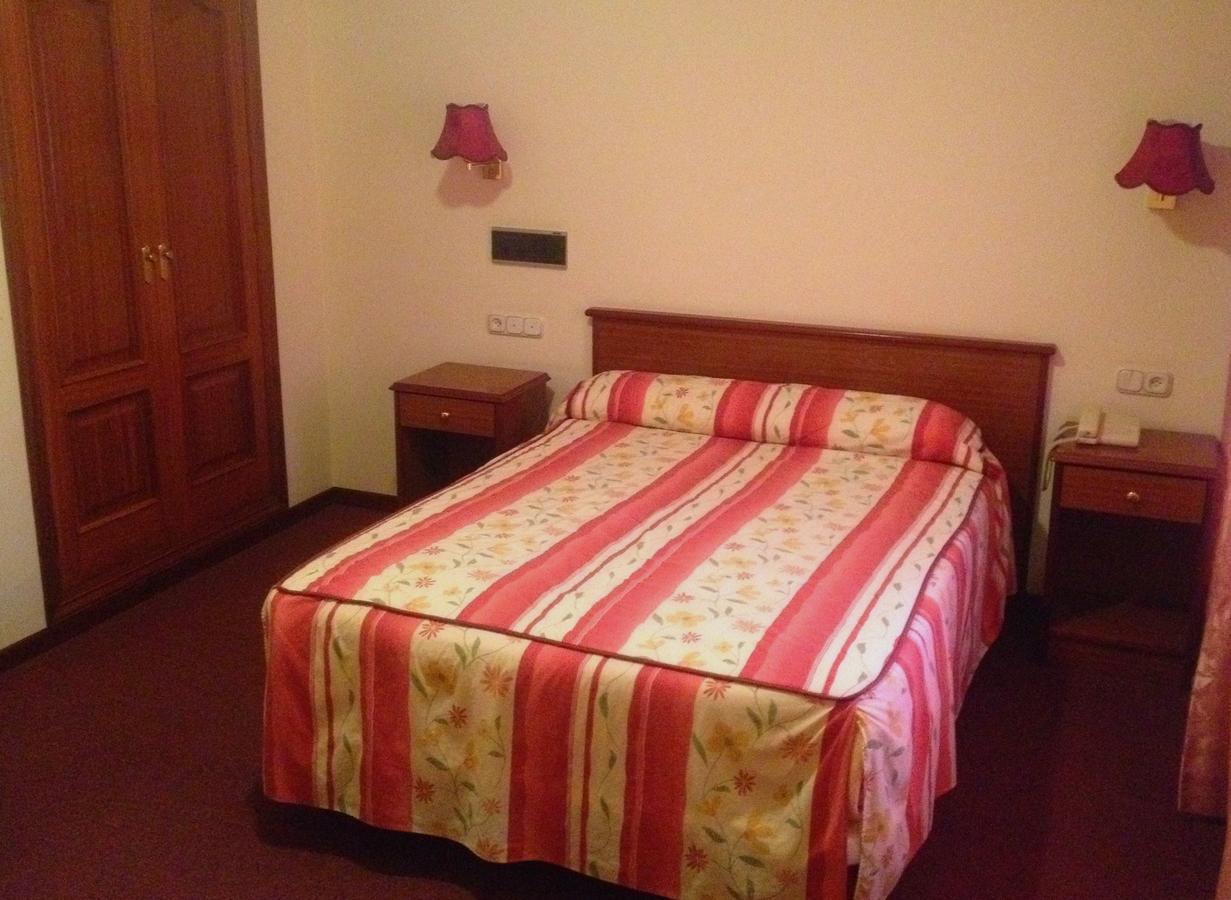 סנטיאגו דה קומפוסטלה Hotel Capital De Galicia מראה חיצוני תמונה
