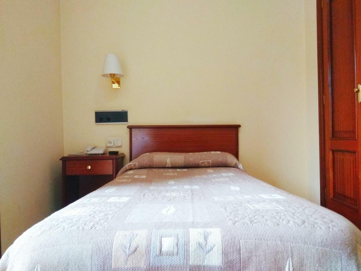 סנטיאגו דה קומפוסטלה Hotel Capital De Galicia מראה חיצוני תמונה
